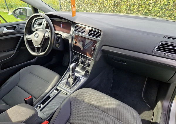 Volkswagen Golf cena 72000 przebieg: 32000, rok produkcji 2017 z Ciechanowiec małe 742